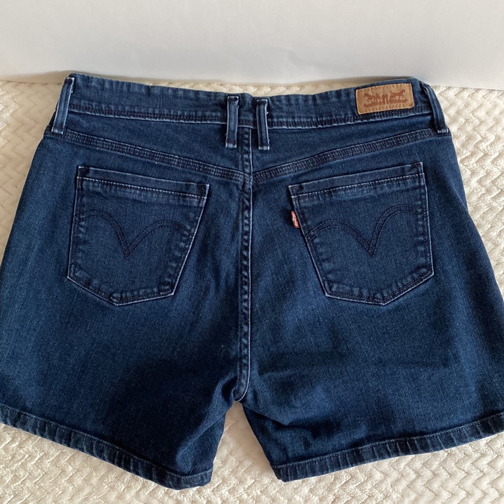 Levi’s Jean Denim Blue Shorts 8 Women’s